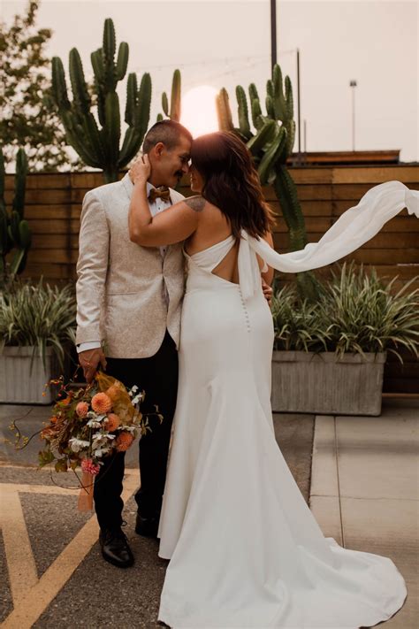 the big fake wedding swag bag reviews